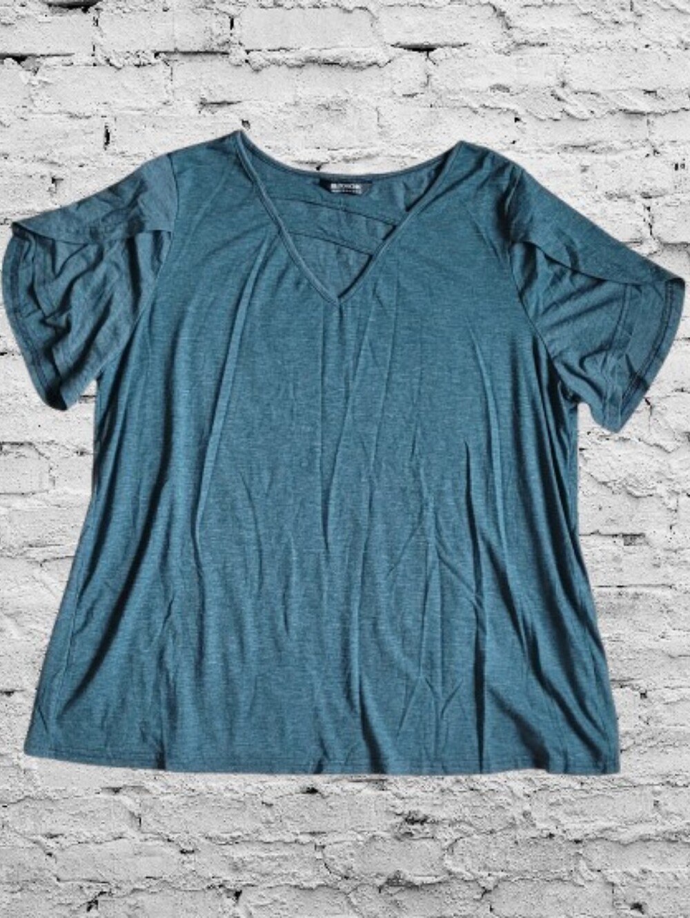 Bloomchic Top, Teal, Size 14-16, Strappy V-neck Shirt